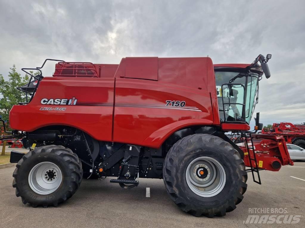 Case IH AF 7150 Moissonneuse batteuse