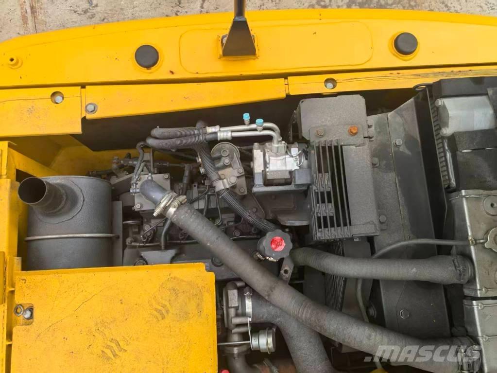 Komatsu PC 130-7 Mini pelle 7t-12t