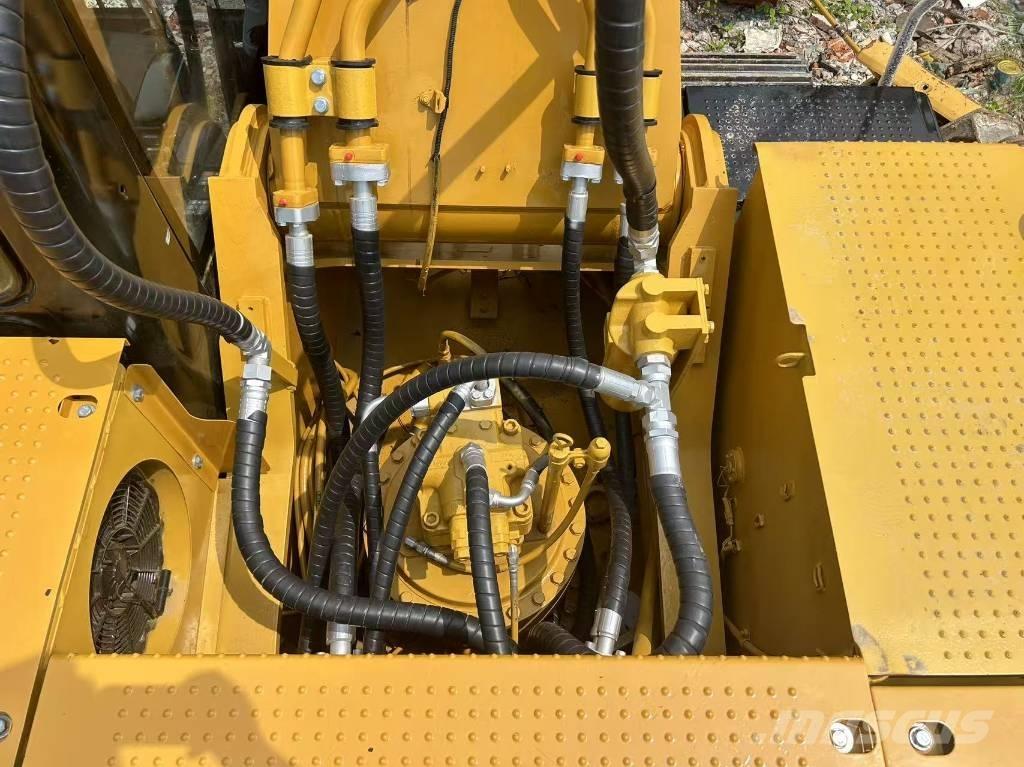 CAT 330 D L Pelle sur chenilles