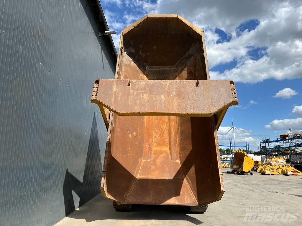 CAT 730 Tombereau articulé