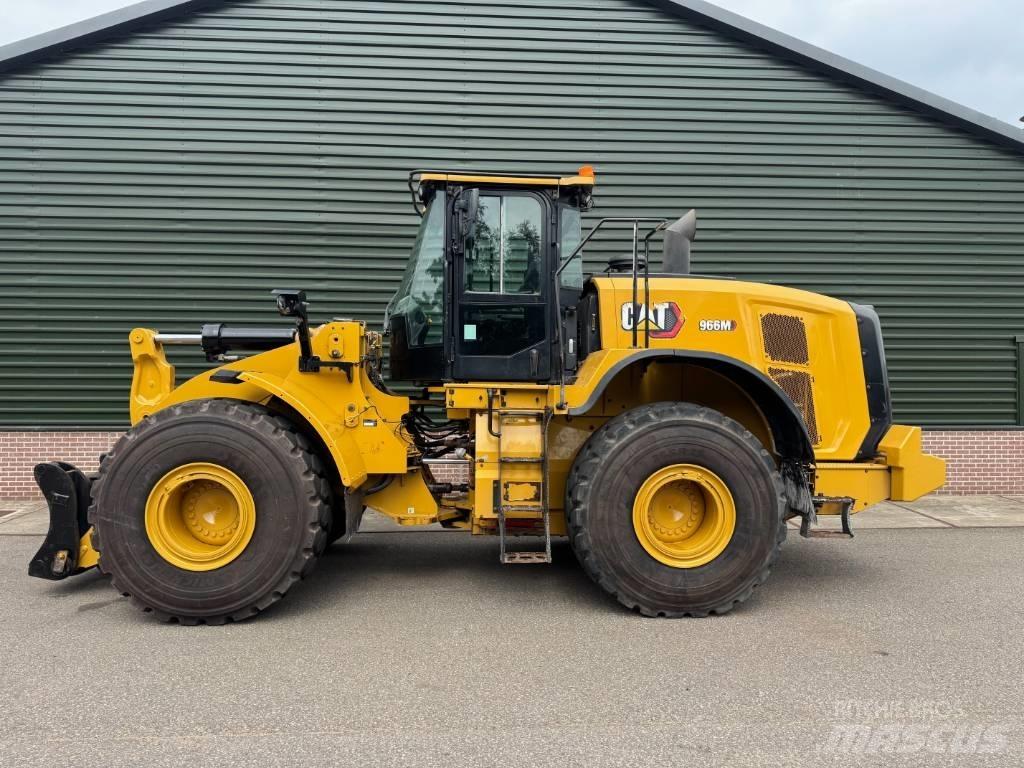 CAT 966 M Chargeuse sur pneus