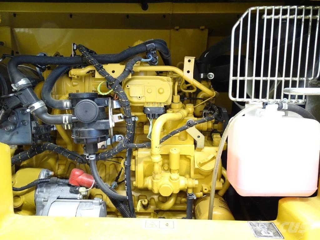 CAT 306 CR Mini pelle < 7t