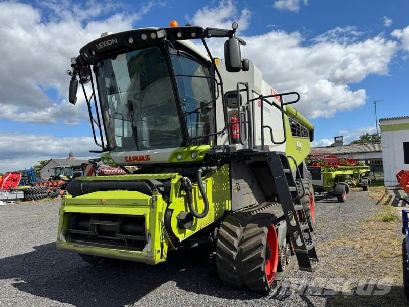 CLAAS LEXION 6900 Moissonneuse batteuse