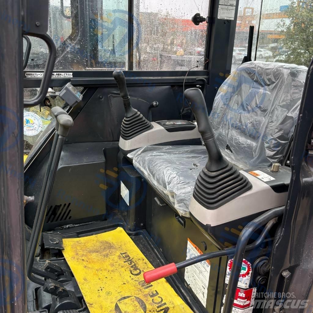 Komatsu PC 30MR Mini pelle < 7t