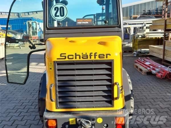 Schäffer 2430 SLT Chargeuse compacte
