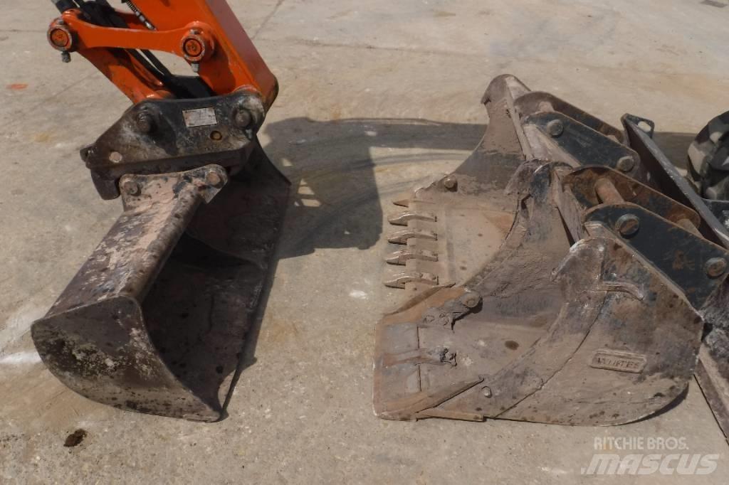 Hitachi ZX 85 US B-6 Mini pelle 7t-12t