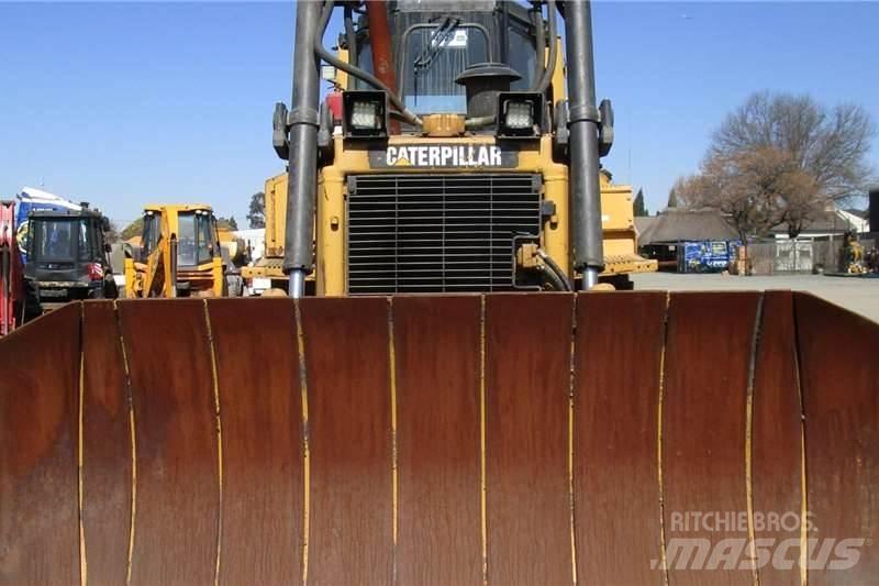CAT D6R Bouteurs sur chenilles