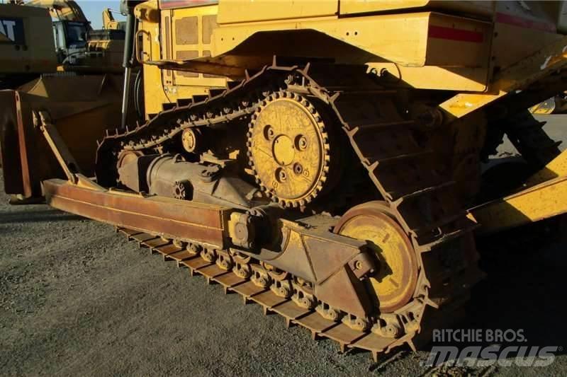 CAT D6R Bouteurs sur chenilles