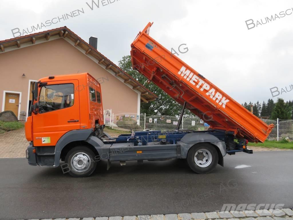 Mercedes-Benz 818K Camion benne