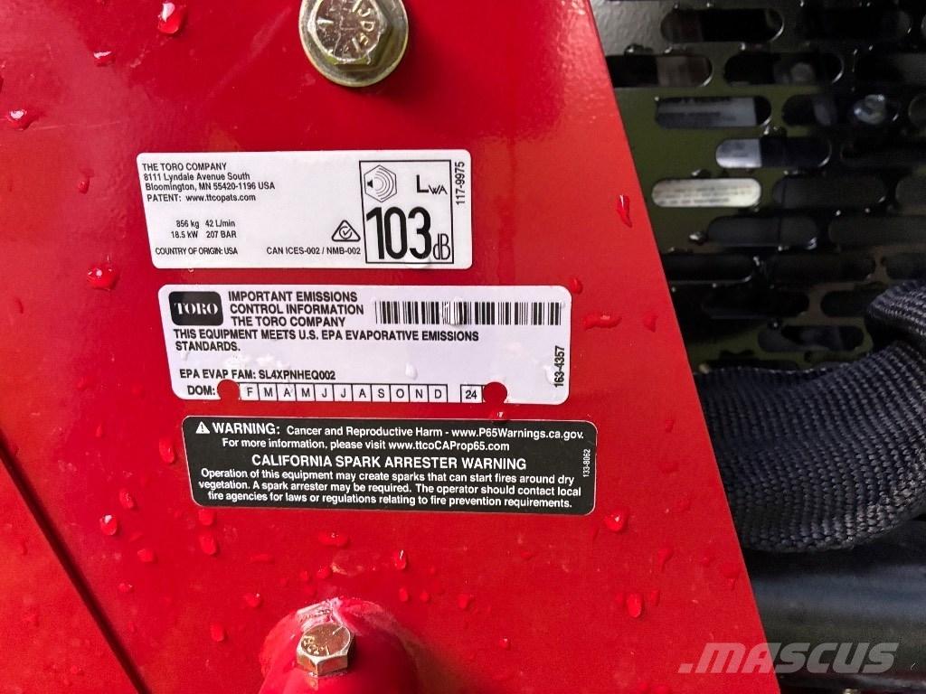 Toro TX427 Chargeuse compacte