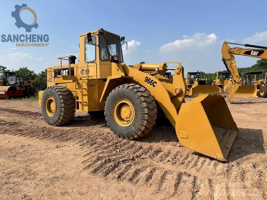CAT 966 C Chargeuse sur pneus