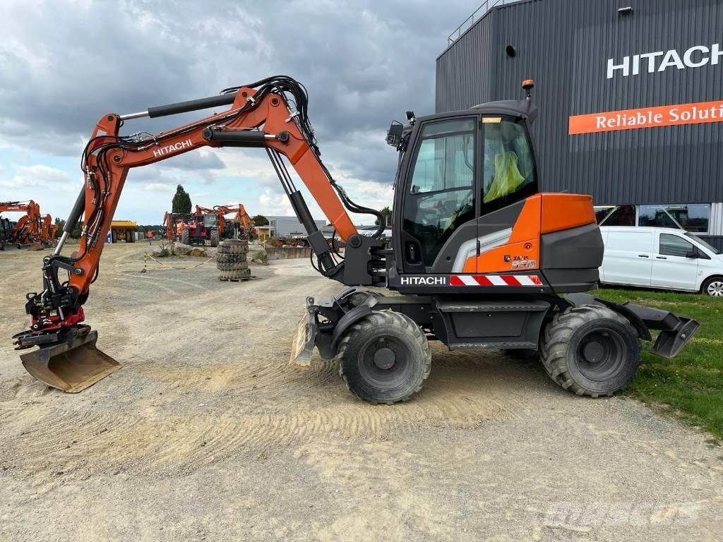 Hitachi ZX95W-7-2P Pelle sur pneus