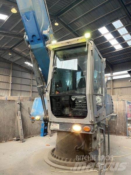Fuchs AHL 831 D Pelle à déchets