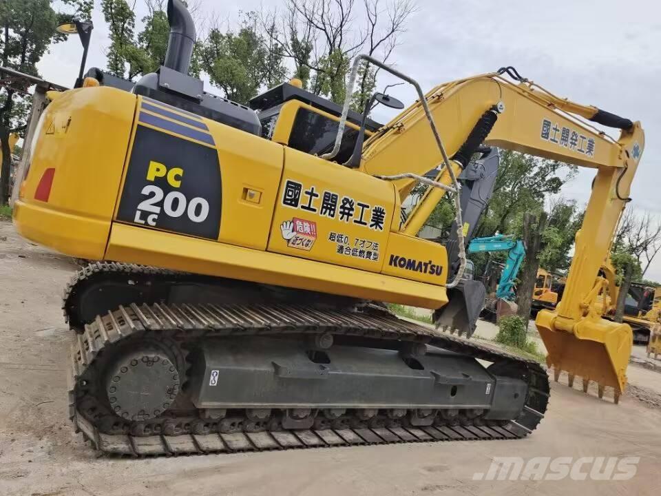 Komatsu PC 200-8 Pelle sur chenilles