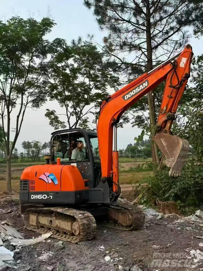 Doosan DH 60-7 Mini pelle < 7t