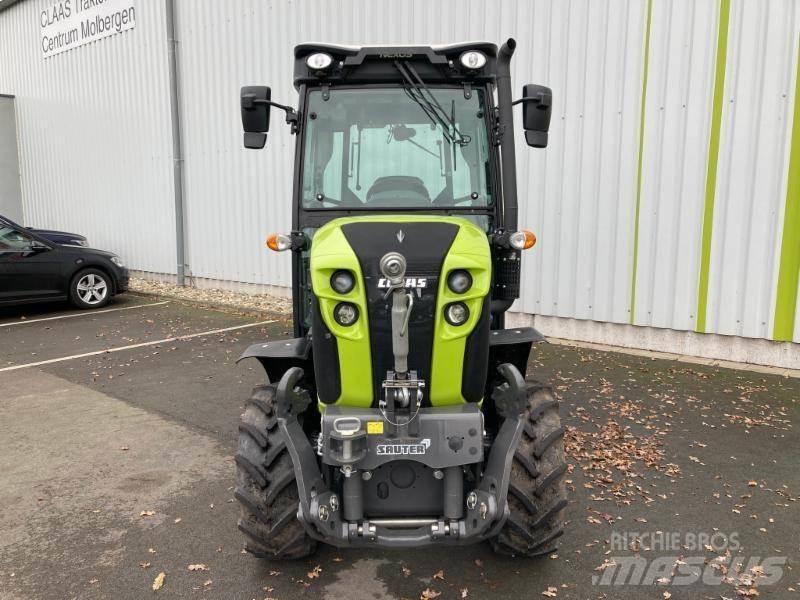 CLAAS NEXOS 240 M Tracteur