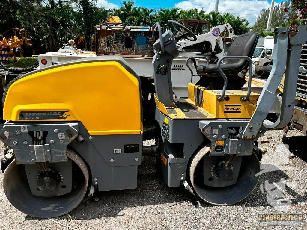 Dynapac CC 1200 Rouleaux tandem