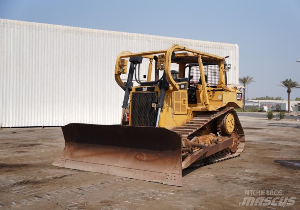 CAT D 6 R Bouteurs sur chenilles
