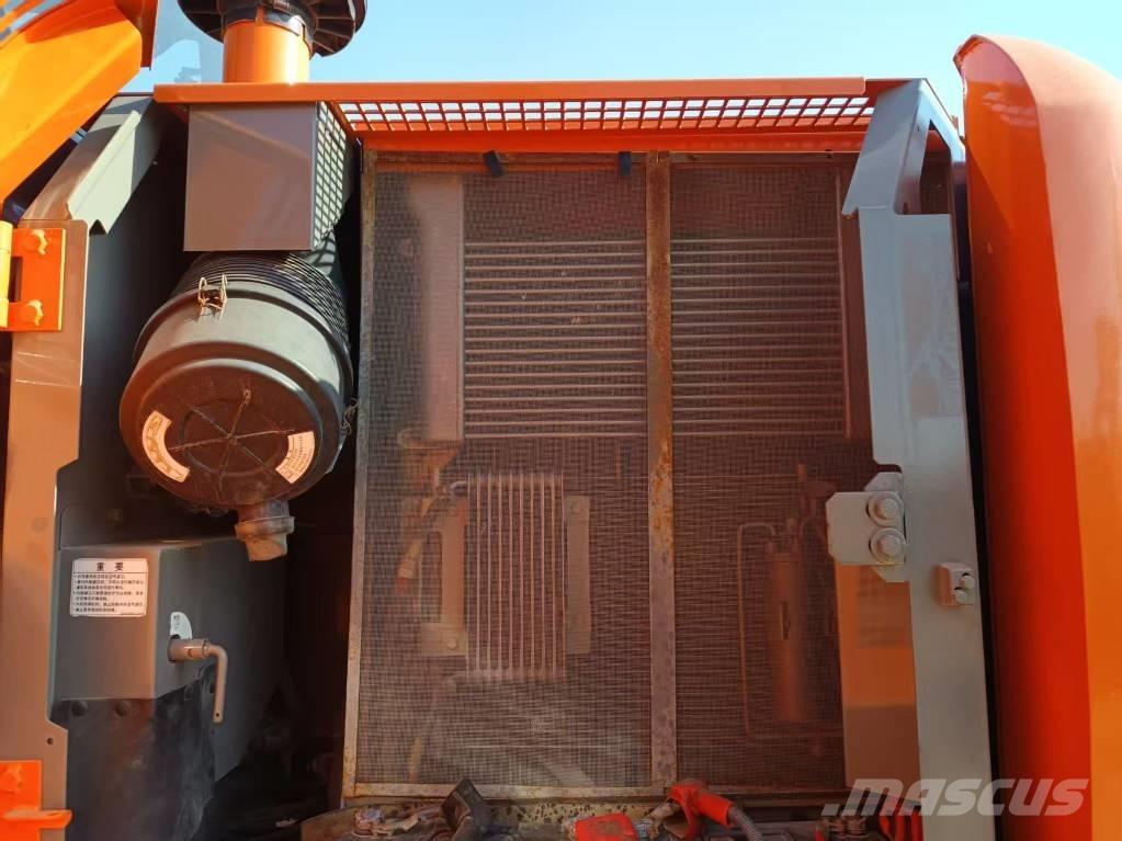 Hitachi ZX 130 Pelle sur chenilles