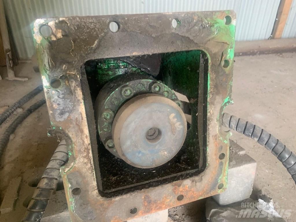 Montabert sms 140 Marteau hydraulique