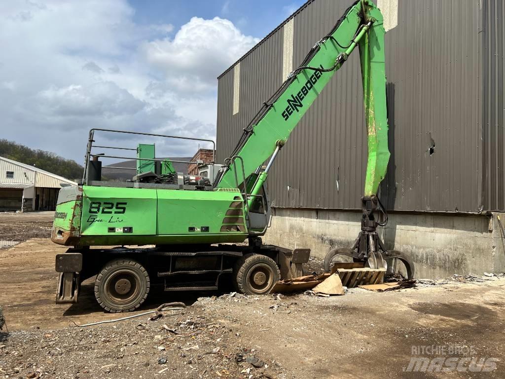 Sennebogen 825 Pelle à déchets