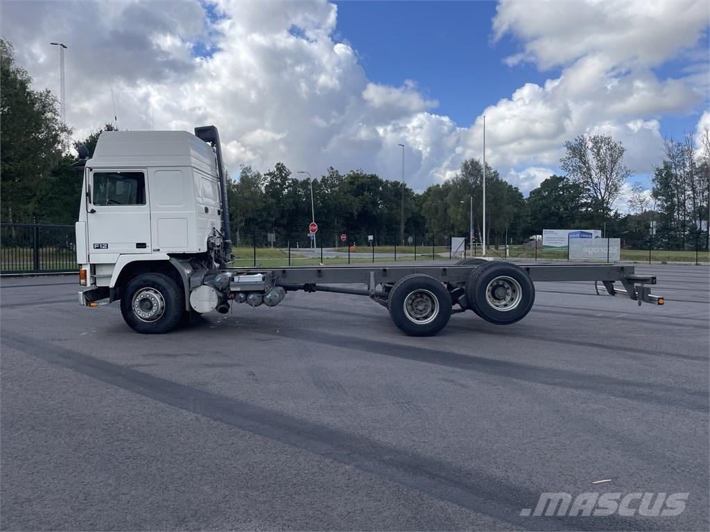 Volvo F 12 Châssis cabine