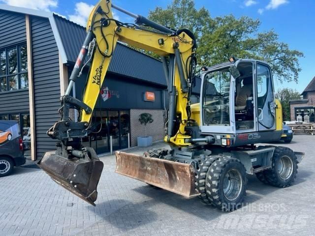 Neuson 9503 Pelle sur pneus