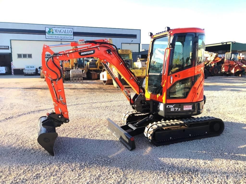 Doosan DX 27 Z Mini pelle < 7t