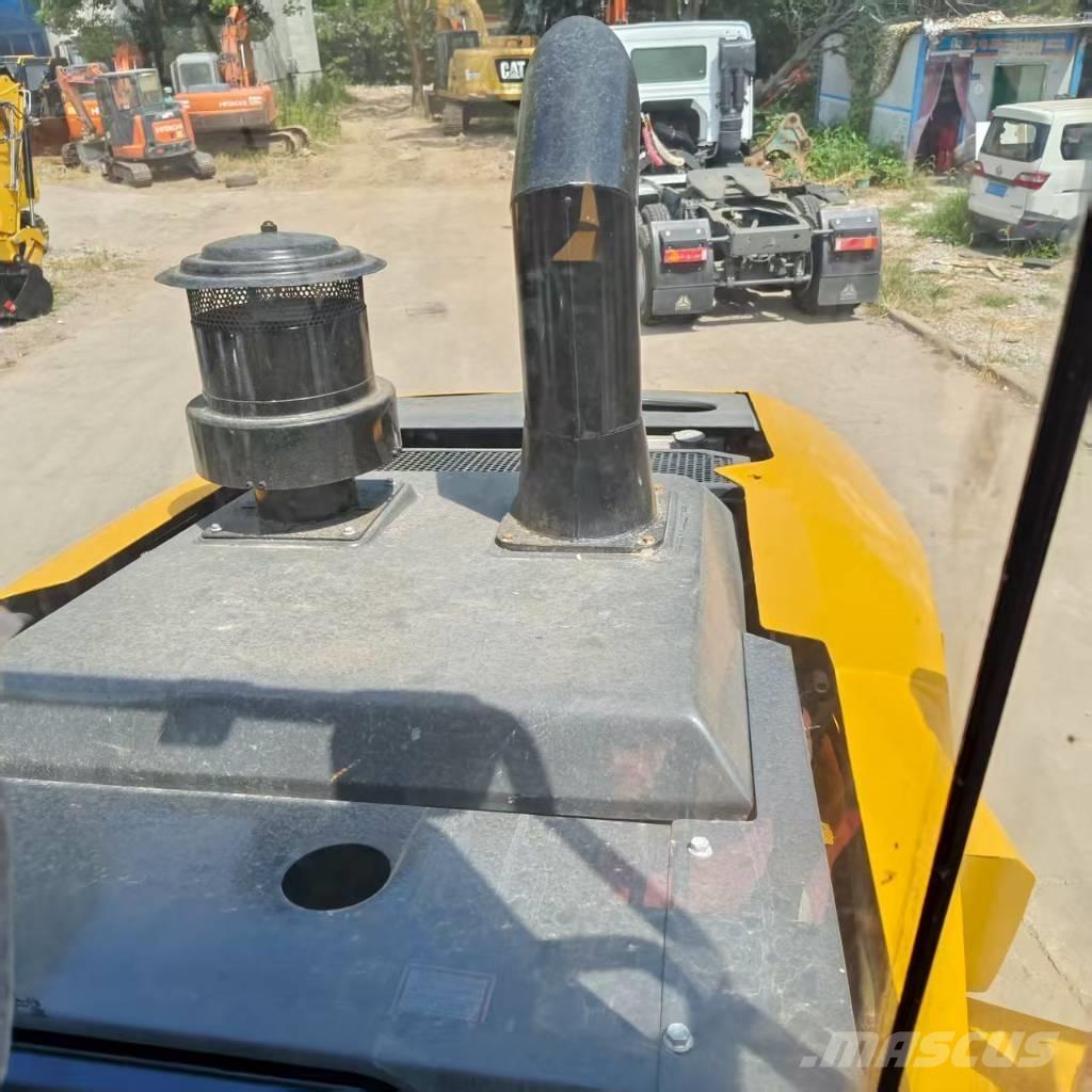 LiuGong 856H Chargeuse sur pneus