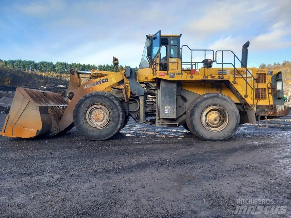 Komatsu WA 600-6 Chargeuse sur pneus