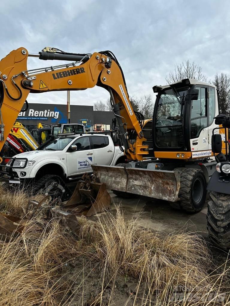 Liebherr 910 Compact Pelle sur pneus