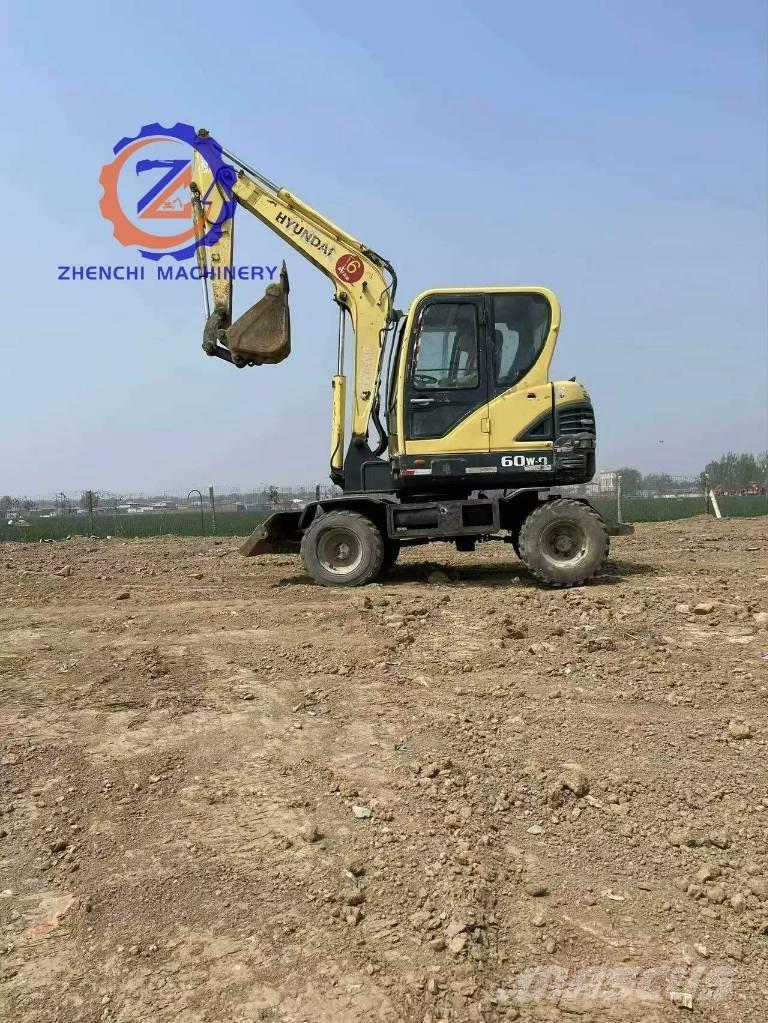 Hyundai 60 W Pelle sur pneus