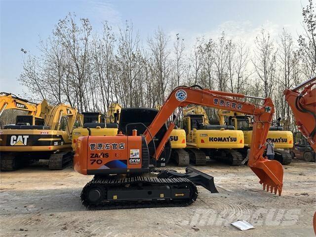Hitachi ZX70 Pelle sur chenilles