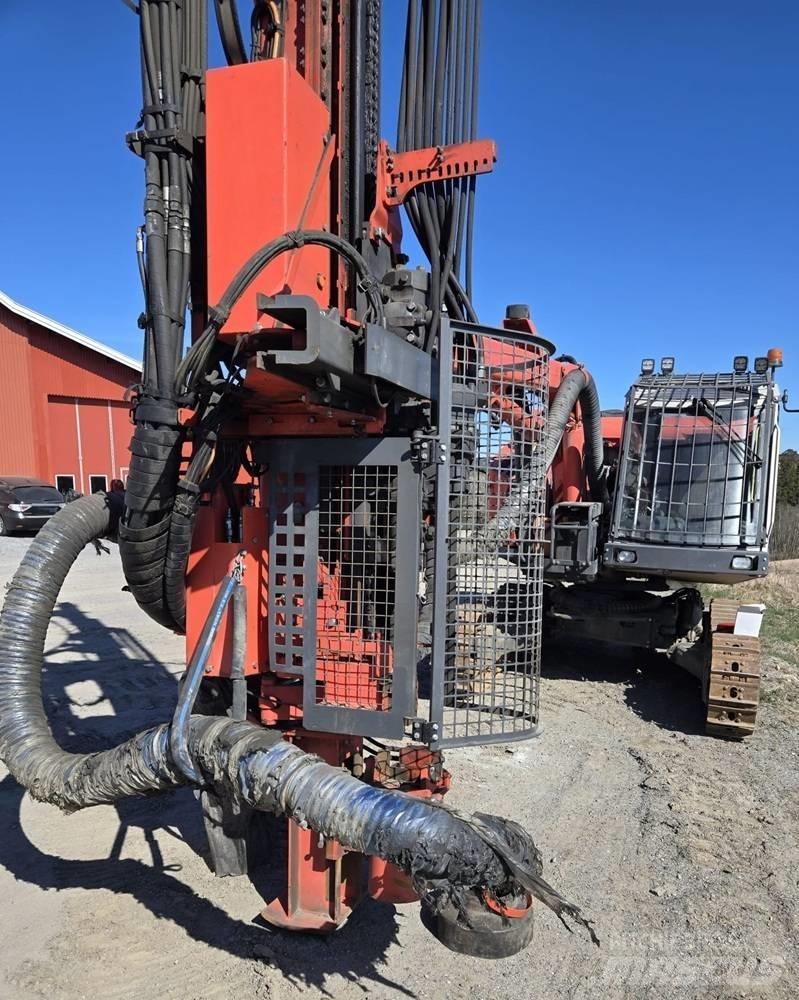 Sandvik Ranger DX800 Construction et Forages de tunnel et d'extraction souterraine