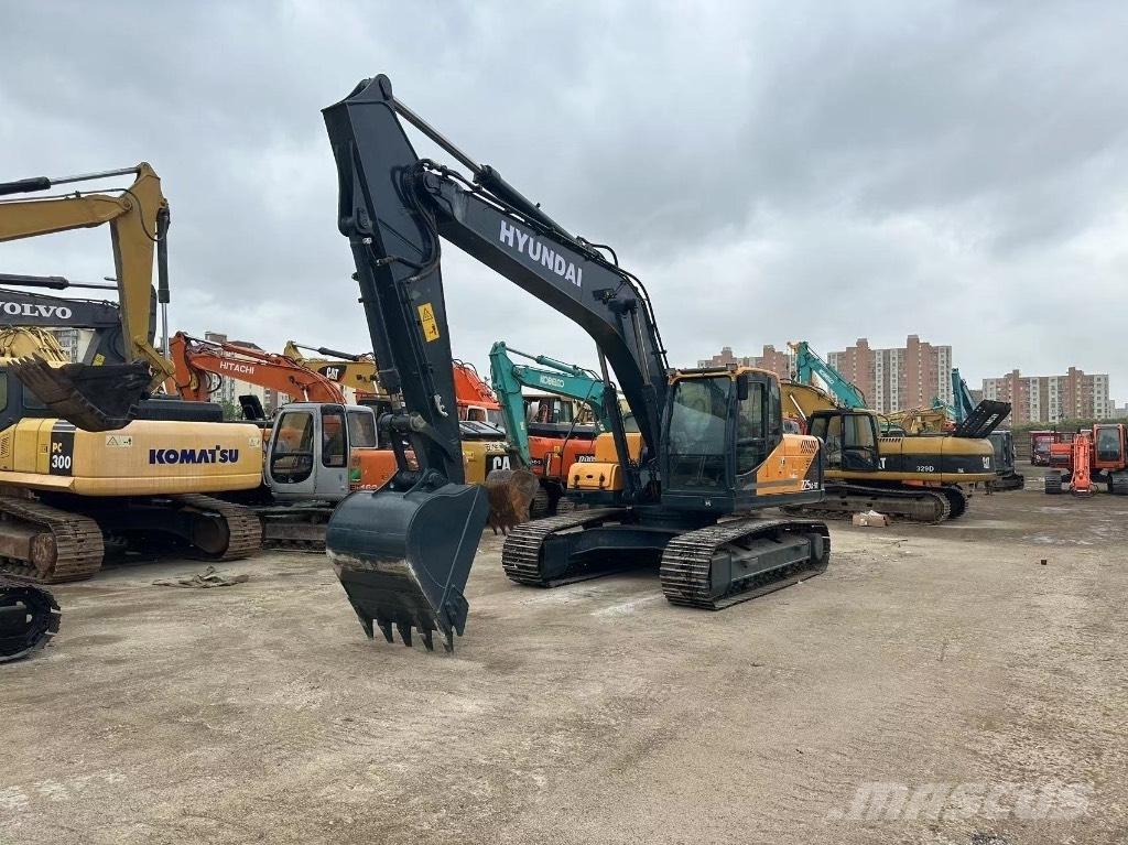 Hyundai 225 LC-9T Pelle sur chenilles