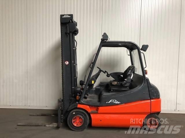 Linde E25-02 Chariots élévateurs électriques