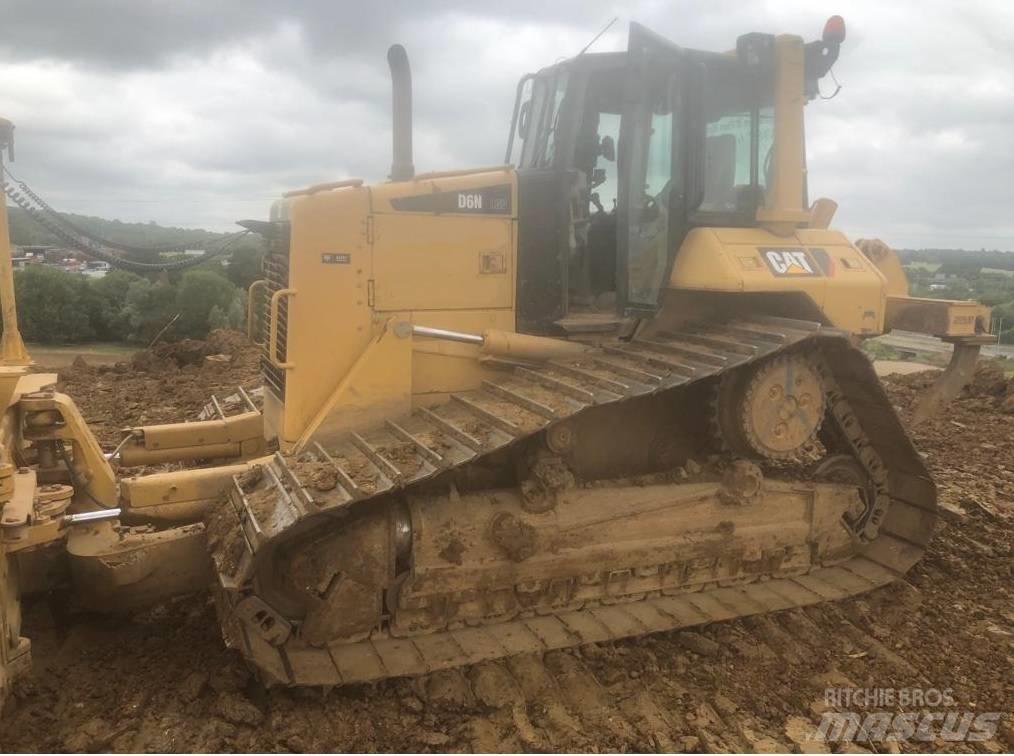 CAT D 6 N LGP Bouteurs sur chenilles