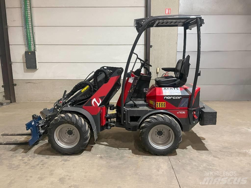 Norcar 7035 Chargeuse sur pneus
