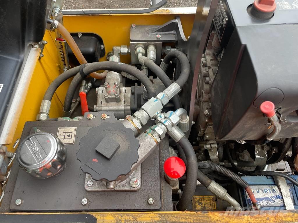 Mecalac MBR 71 Rouleaux monocylindre