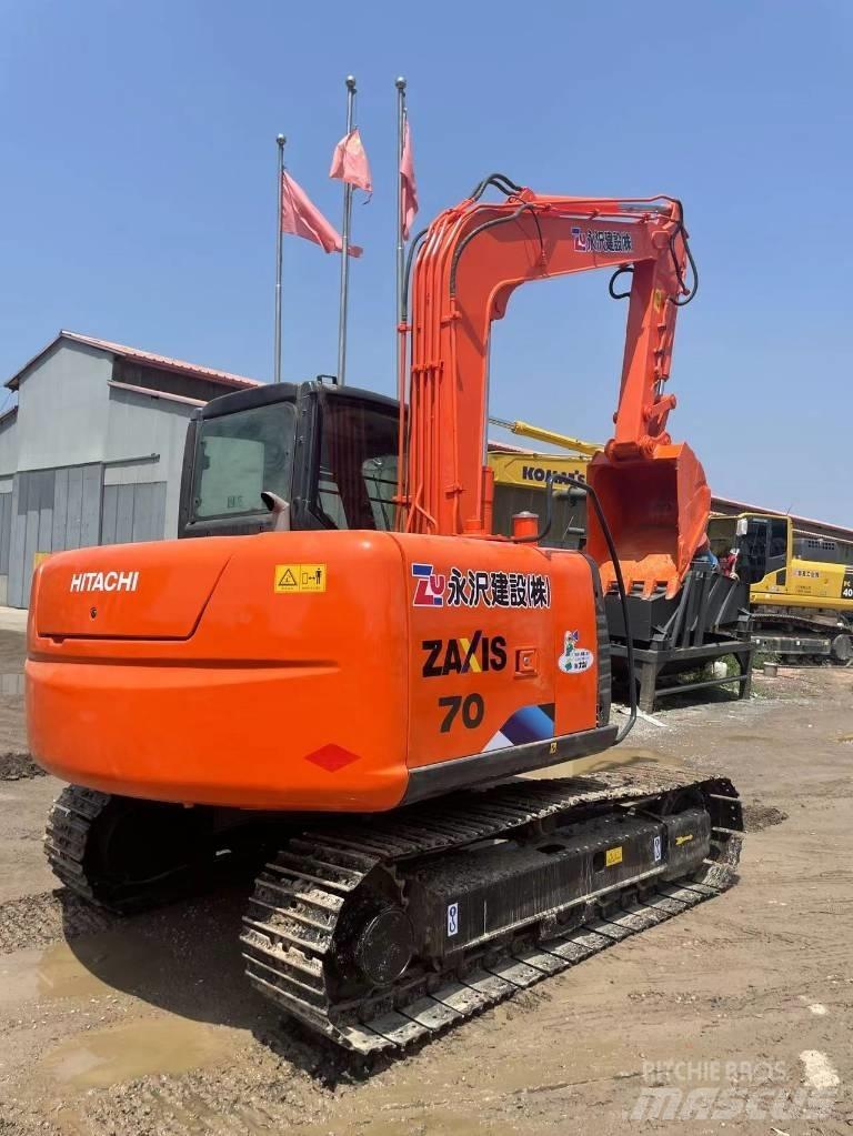 Hitachi ZX70 Pelle sur chenilles