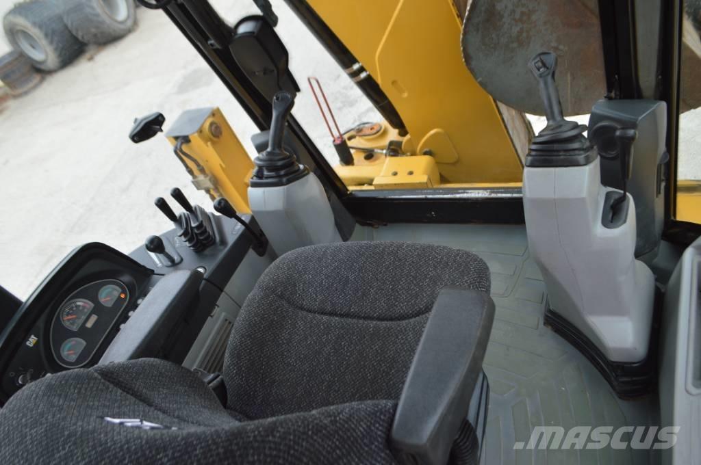 CAT 432 F Tractopelle