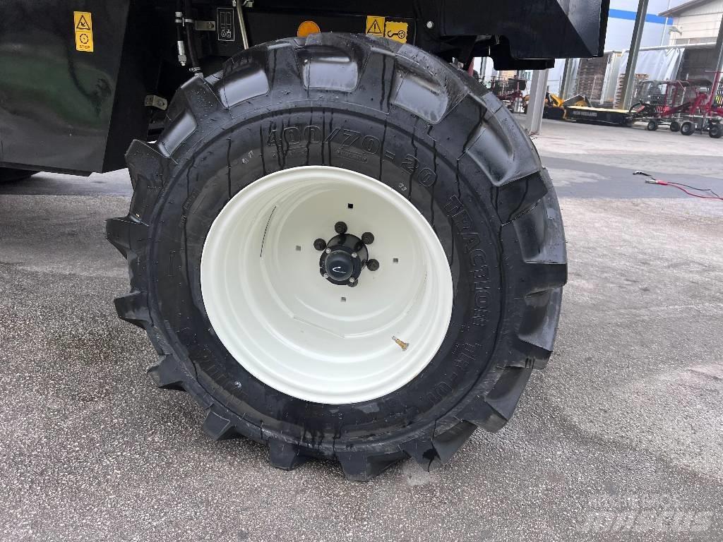 New Holland TC 4.90 Moissonneuse batteuse
