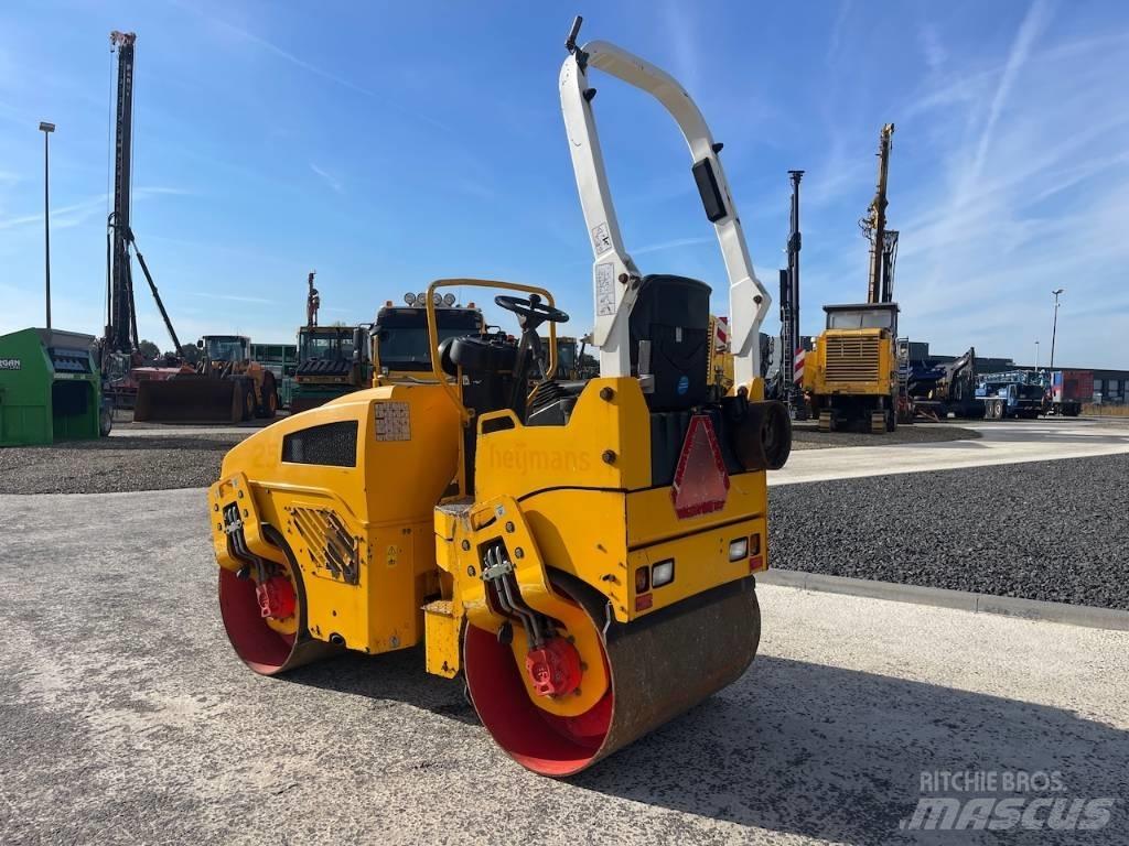 Bomag BW 100 AD-4 Rouleaux tandem