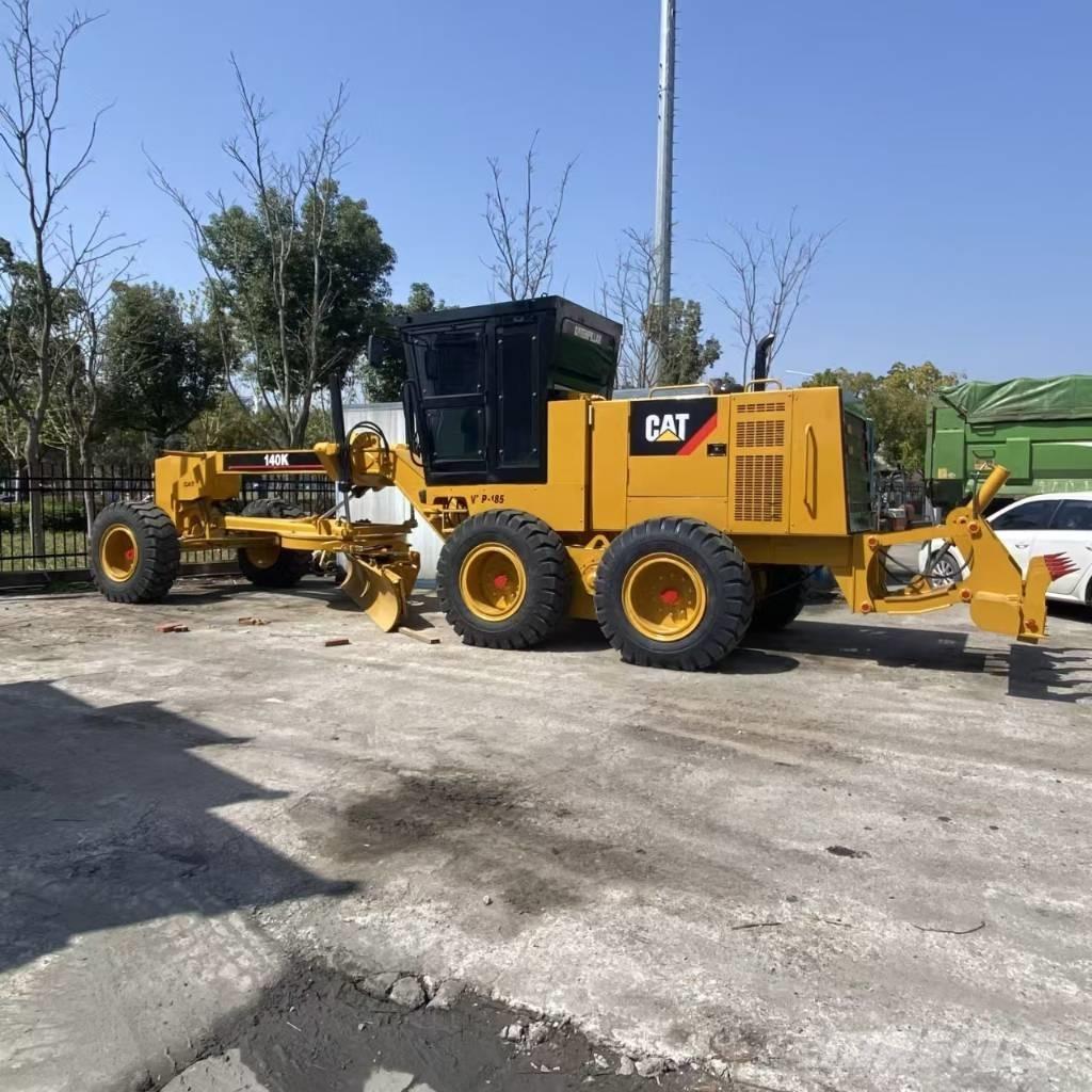 CAT 140 K Niveleuse