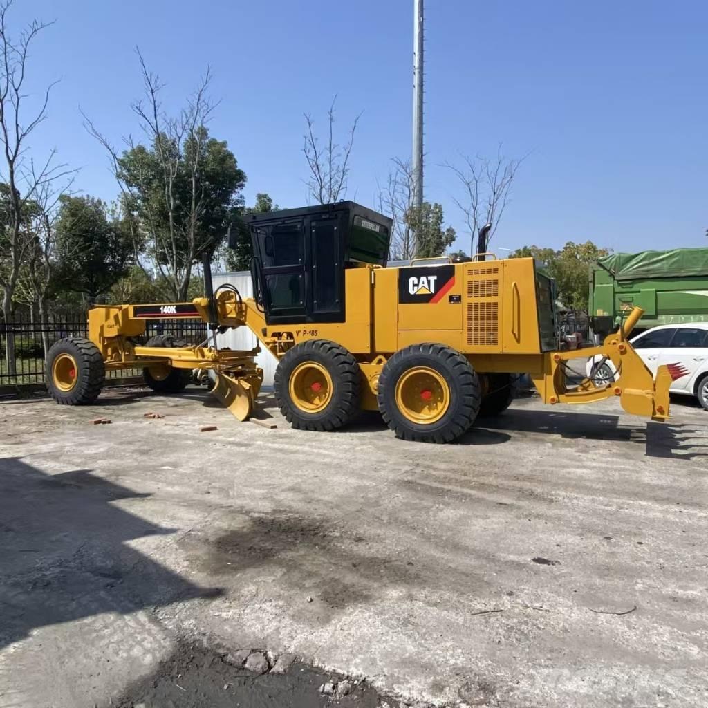 CAT 140 K Niveleuse