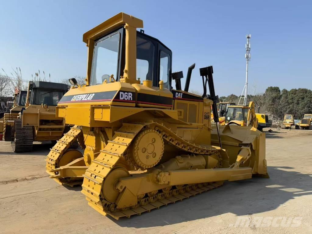 CAT D 6 R Bouteurs sur chenilles