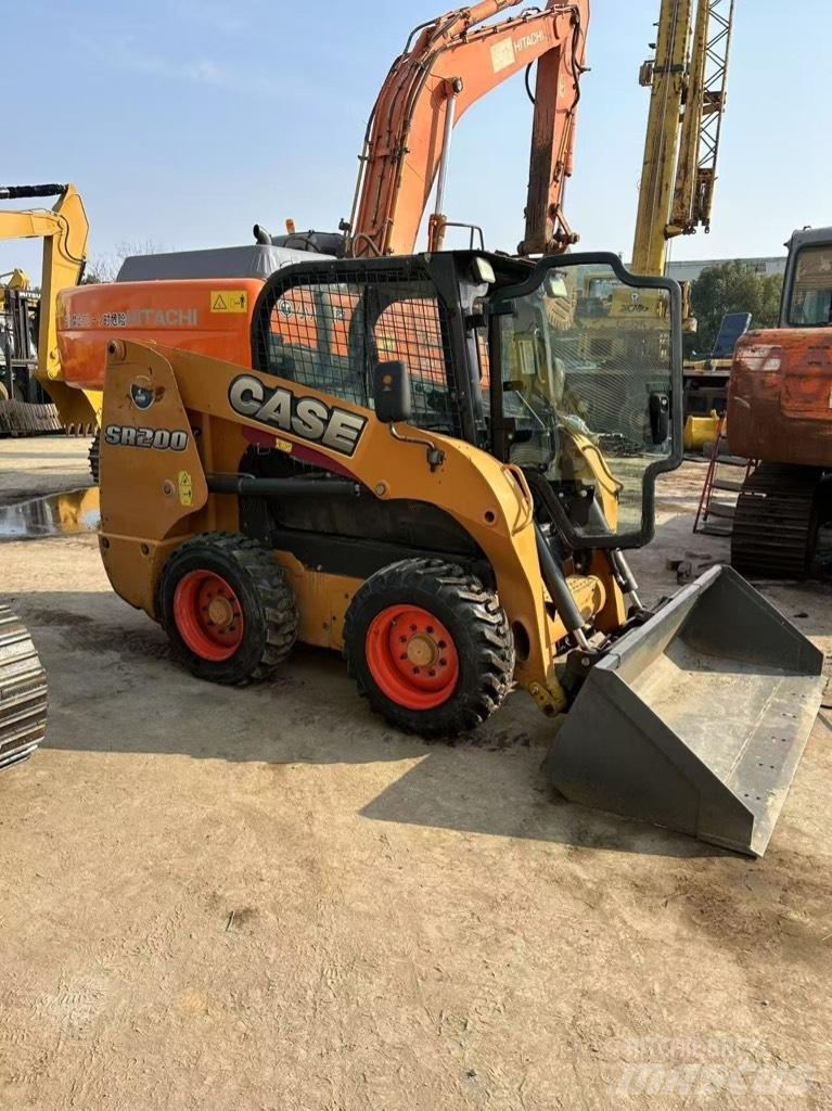 CASE SR 200 Chargeuse compacte