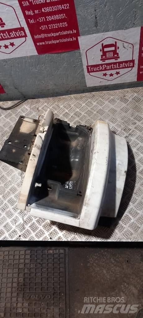Scania 94 D.  1324599 Cabines