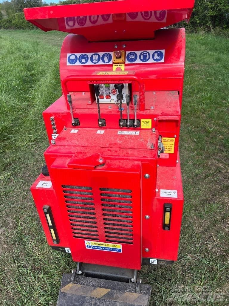 Red Rhino 4000 Concasseur