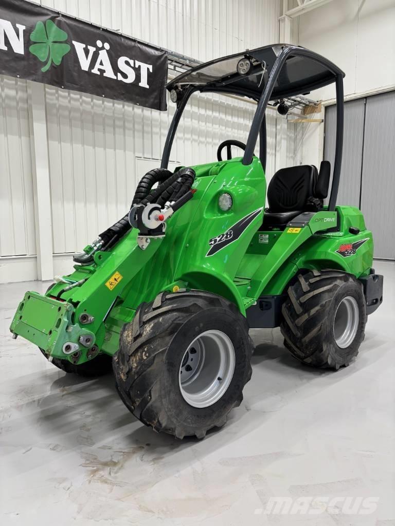 Avant 528 Chargeuse multifonction